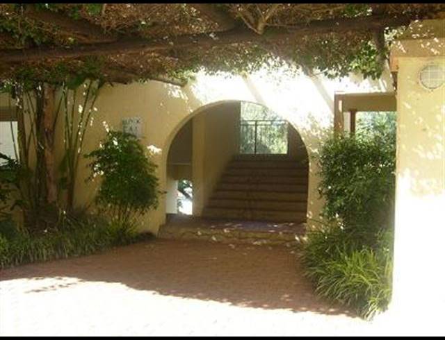 2 BEDROOM PROPERTY TO RENT IN HELDERKRUIN